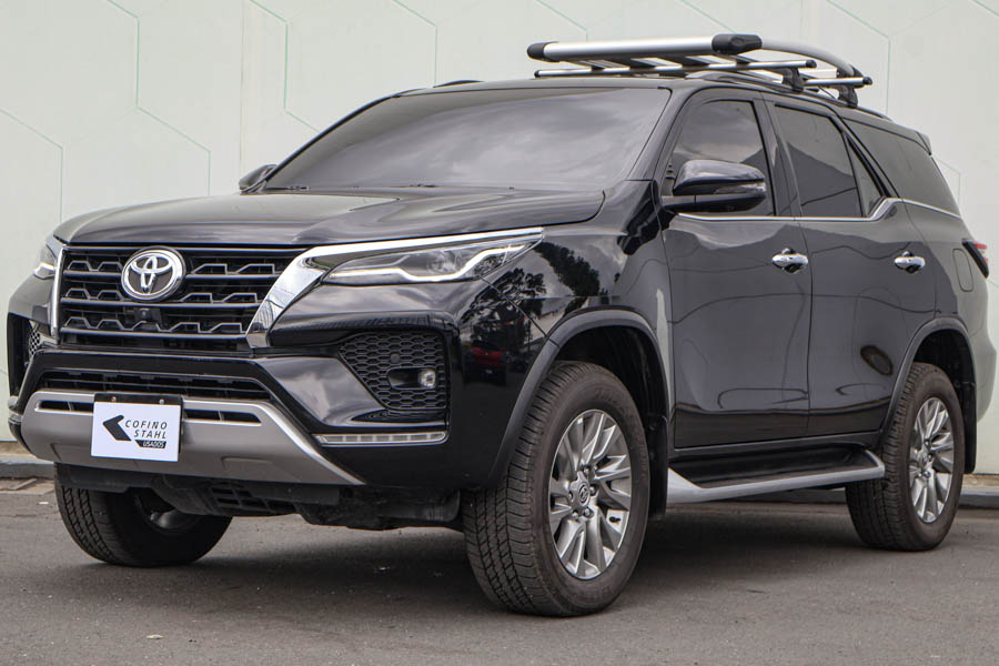 TOYOTA FORTUNER 4X4 2023 - 3235